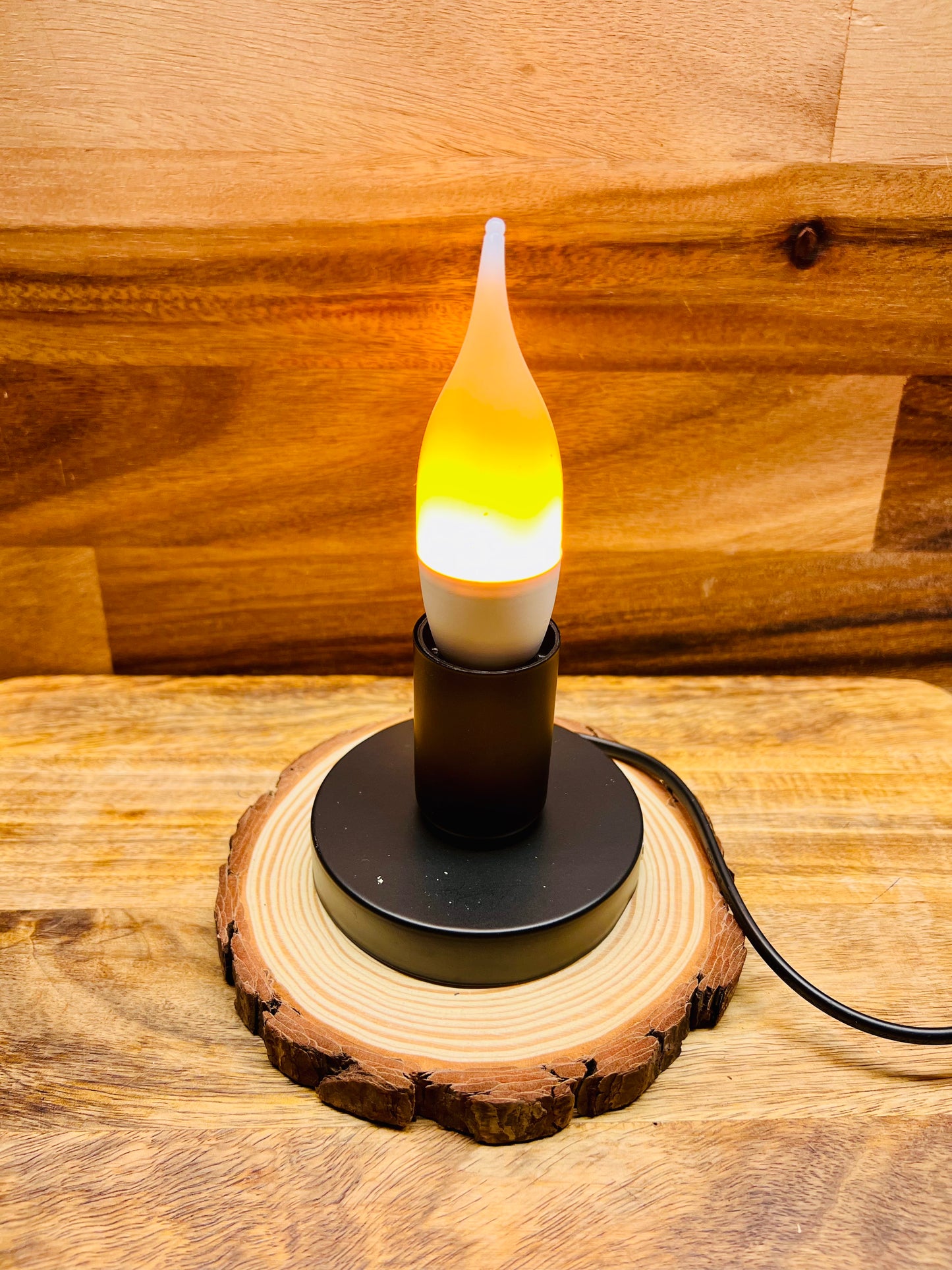 Buffalo Trace Bourbon Bottle Lamp (label scratch)